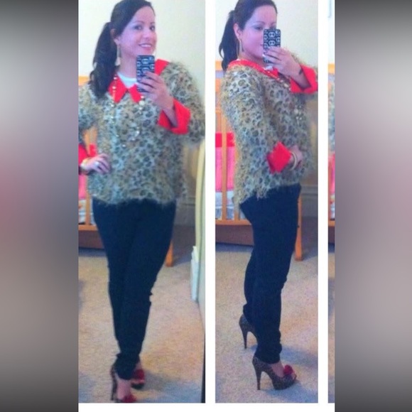 Qupid Leopard Print Heels with Red Accent - Picture 7 of 7